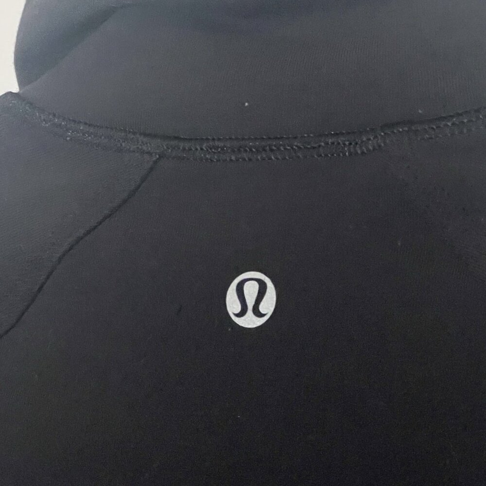 Lululemon Women Slim Fit Full Zip Black Track Jacket Turtle Neck Size 6 Pocket’s - Picture 3 of 11